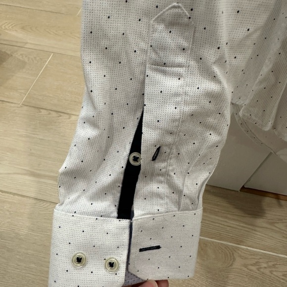 2 Zara Men’s Shirts (Size: Medium) - Picture 10 of 11